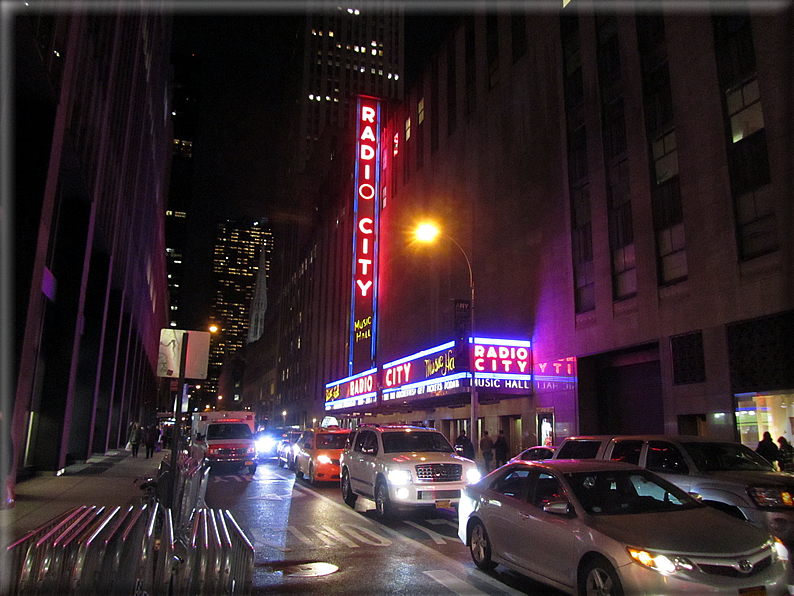 foto New York di notte